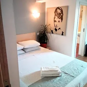Pensión (adults Only)