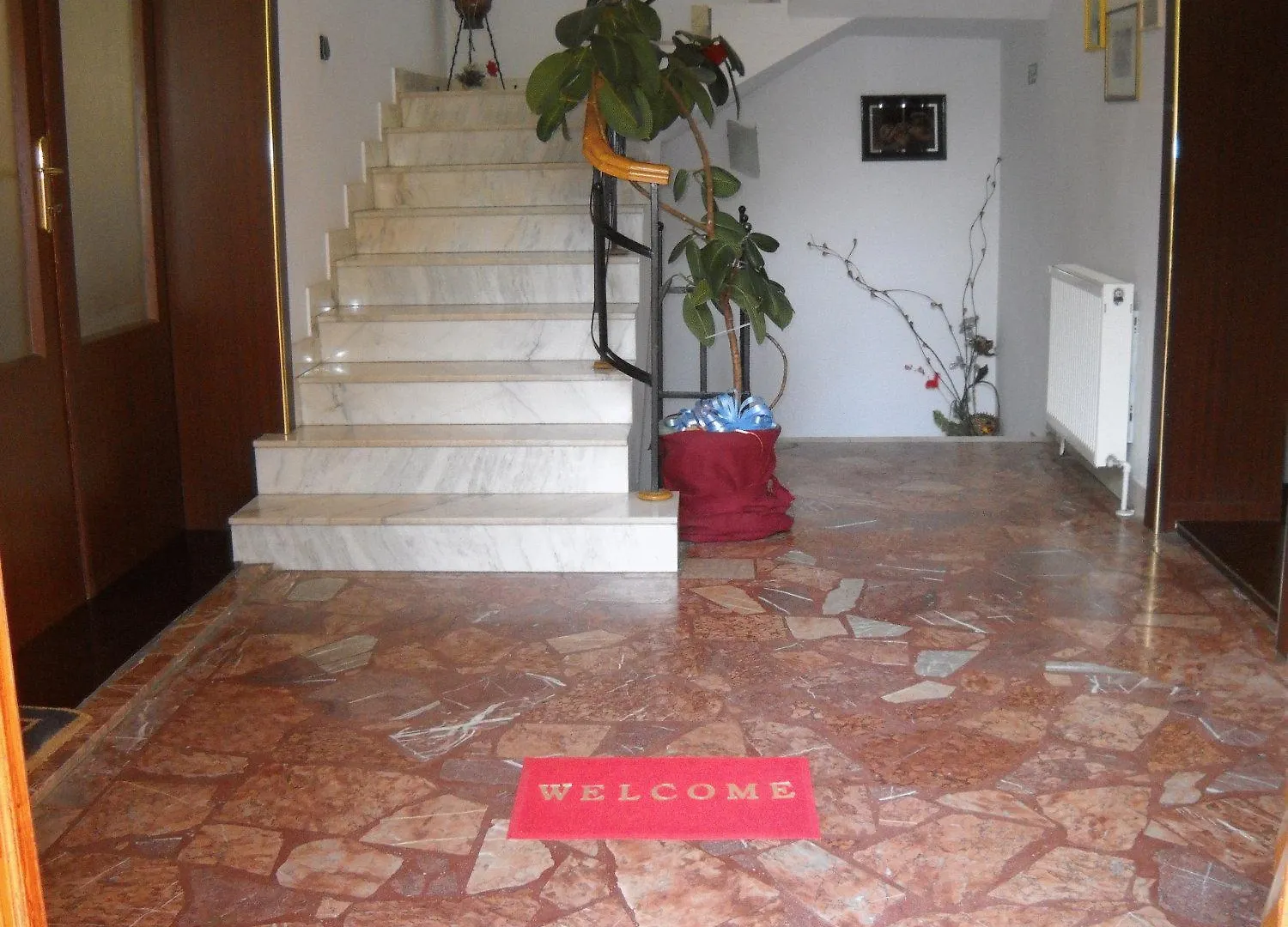 *** Guest house Pension La Noblesse Bucharest Romania
